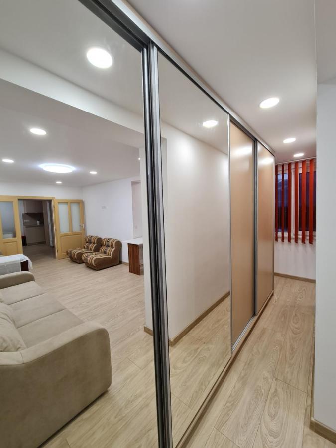 Luxury Panoramic Apartment Oradea Exterior photo